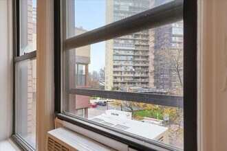 6035 JFK Blvd E in West New York, NJ - Building Photo - Building Photo