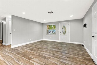 14810 55th Way N in Clearwater, FL - Building Photo - Building Photo