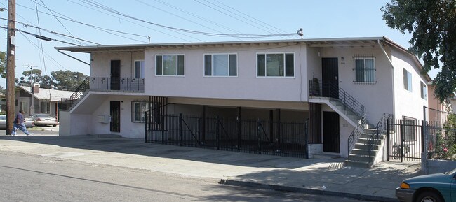 3502-3512 Brookdale Ave in Oakland, CA - Building Photo - Building Photo