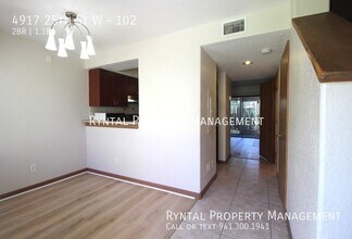 4917 25th St W in Bradenton, FL - Building Photo - Building Photo