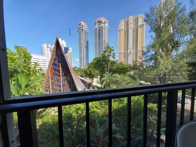 property at 201 178th Dr