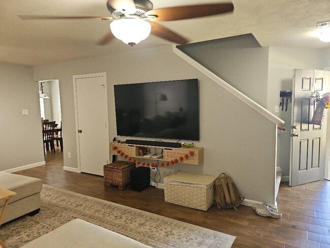 10902 Clear Villa Ln in Houston, TX - Building Photo - Building Photo