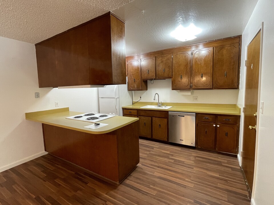 4828 Cowell Blvd, Unit 4828 in Davis, CA - Building Photo