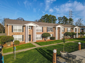 Lotus Homewood in Birmingham, AL - Building Photo - Building Photo