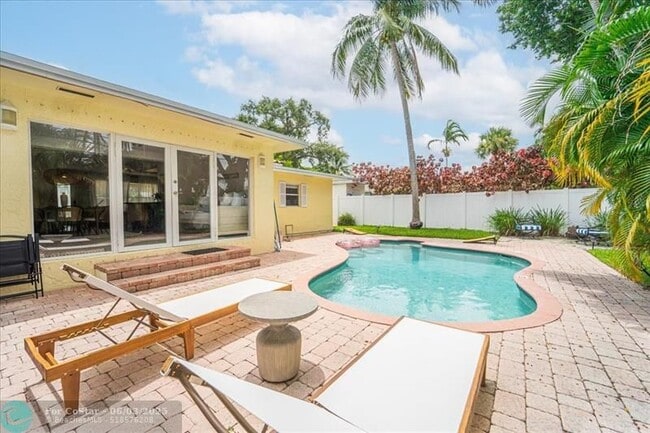 391 SE 6th Ct in Pompano Beach, FL - Building Photo - Building Photo