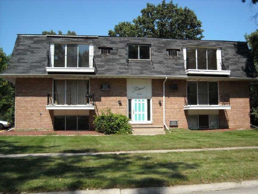 Niche Carrollton in Saginaw, MI - Foto de edificio - Building Photo