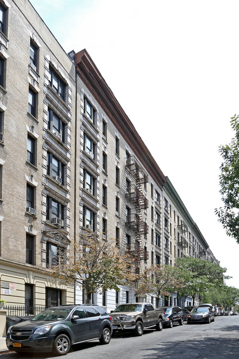 519 W 143rd St in New York, NY - Building Photo