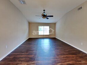 14809 Heronglen Dr in Lithia, FL - Building Photo - Building Photo