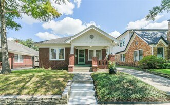931 Teetshorn St in Houston, TX - Building Photo