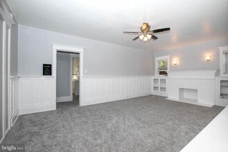 20 E Merchant St in Audubon, NJ - Foto de edificio - Building Photo