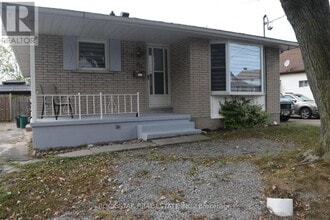 82 Deere St in Welland, ON - Building Photo - Building Photo