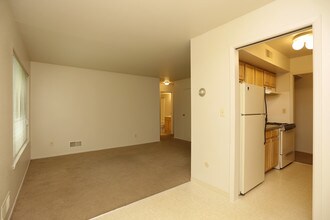 Pheasant Ridge Apartments in Kentwood, MI - Building Photo - Interior Photo