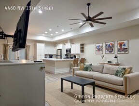 4460 NW 19th St in Gainesville, FL - Building Photo - Building Photo