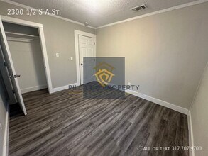 2300 S A St in Elwood, IN - Building Photo - Building Photo