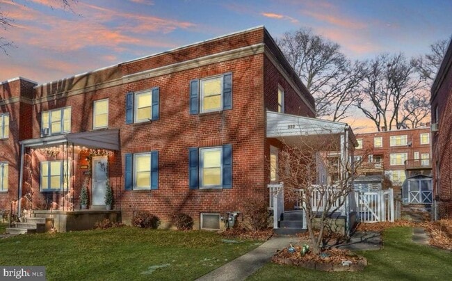 property at 332 Sycamore Rd
