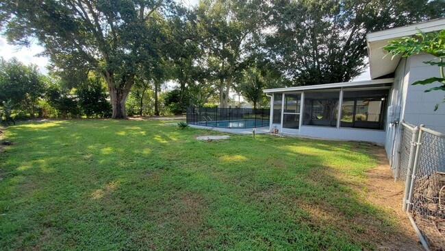 3014 King John Pl in Seffner, FL - Building Photo - Building Photo
