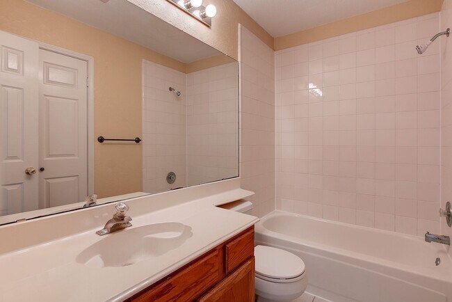 804 Canyon Bend Rd in Pflugerville, TX - Building Photo - Building Photo