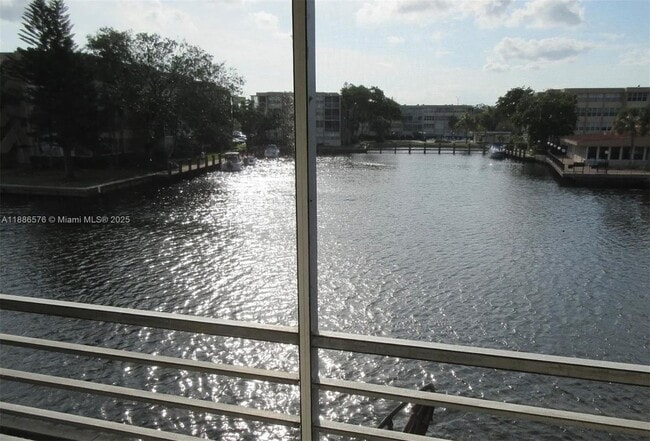 property at 2775 Taft St