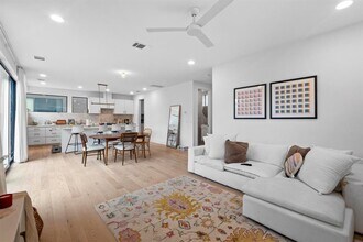 3406 E 17th St in Austin, TX - Building Photo - Building Photo