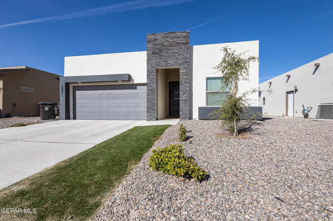 property at 1087 Nickel Hl Ave
