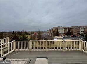 23689 Sailfish Square in Ashburn, VA - Building Photo - Building Photo