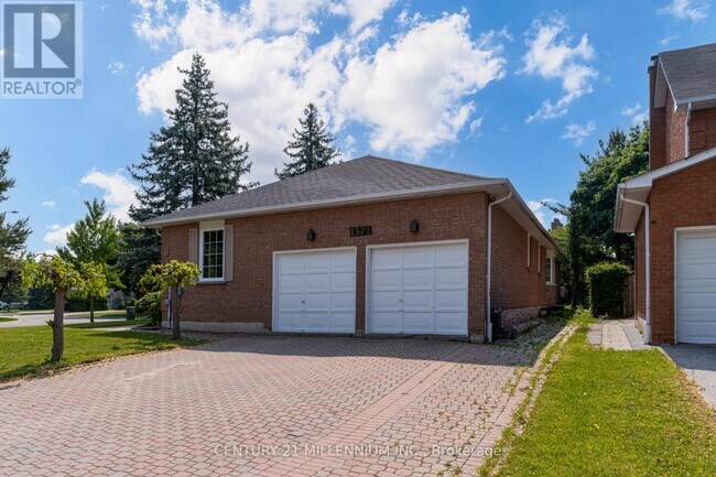 1572 Cartier Ct in Mississauga, ON - Building Photo - Building Photo