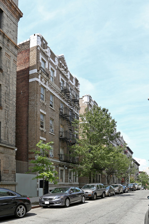 408-412 W 129th St in New York, NY - Building Photo