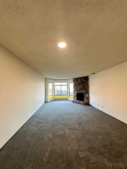 228 Willard N in San Francisco, CA - Building Photo