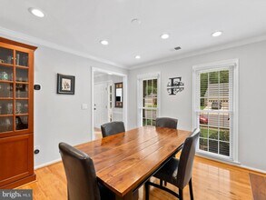 13517 Point Pleasant Dr in Chantilly, VA - Building Photo - Building Photo