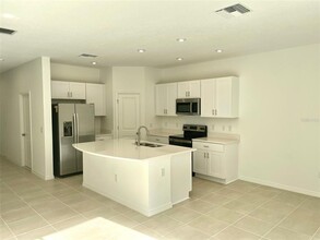 6421 Fairmont Ln in Palmetto, FL - Building Photo - Building Photo