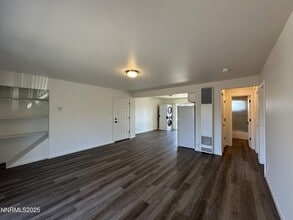 2380 Orange Ln in Reno, NV - Building Photo - Building Photo