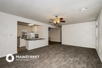 7897 Bentwood Cir, Unit 410 in Memphis, TN - Foto de edificio - Building Photo