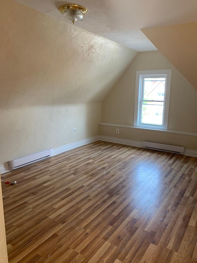 218 S St Clair St, Unit 3, Unit 3