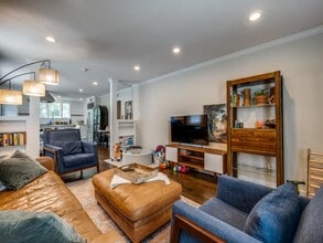 6009 Ross Ave in Dallas, TX - Building Photo - Building Photo