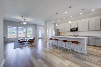 7708 Donnelley Dr in Austin, TX - Building Photo - Building Photo