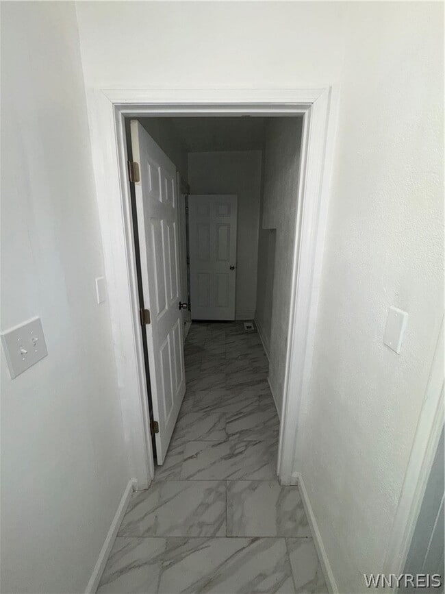 1312 Ontario Ave in Niagara Falls, NY - Building Photo - Building Photo