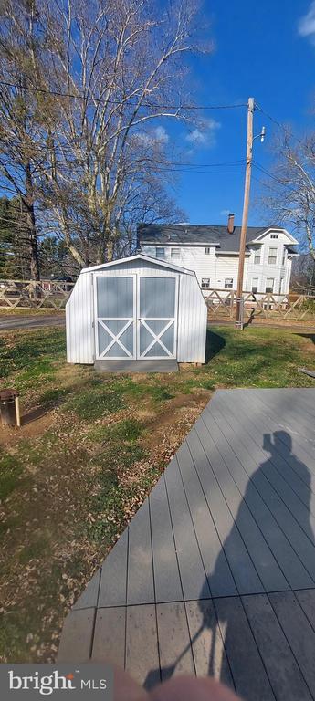 property at 7318 Woodbine Rd