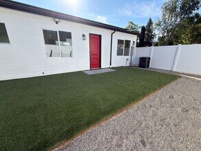 6235 Penfield Ave in Los Angeles, CA - Building Photo - Building Photo