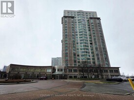 18 Lee Centre Dr in Toronto, ON - Building Photo