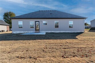 2312 John W Montgomery Cir in Pea Ridge, AR - Building Photo - Building Photo