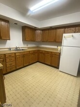 3617 NJ-23 in Hamburg, NJ - Building Photo - Building Photo