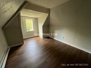 85 Second St. Unit in Bangor, ME - Building Photo - Building Photo