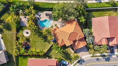 19000 SW 12th St in Pembroke Pines, FL - Foto de edificio - Building Photo