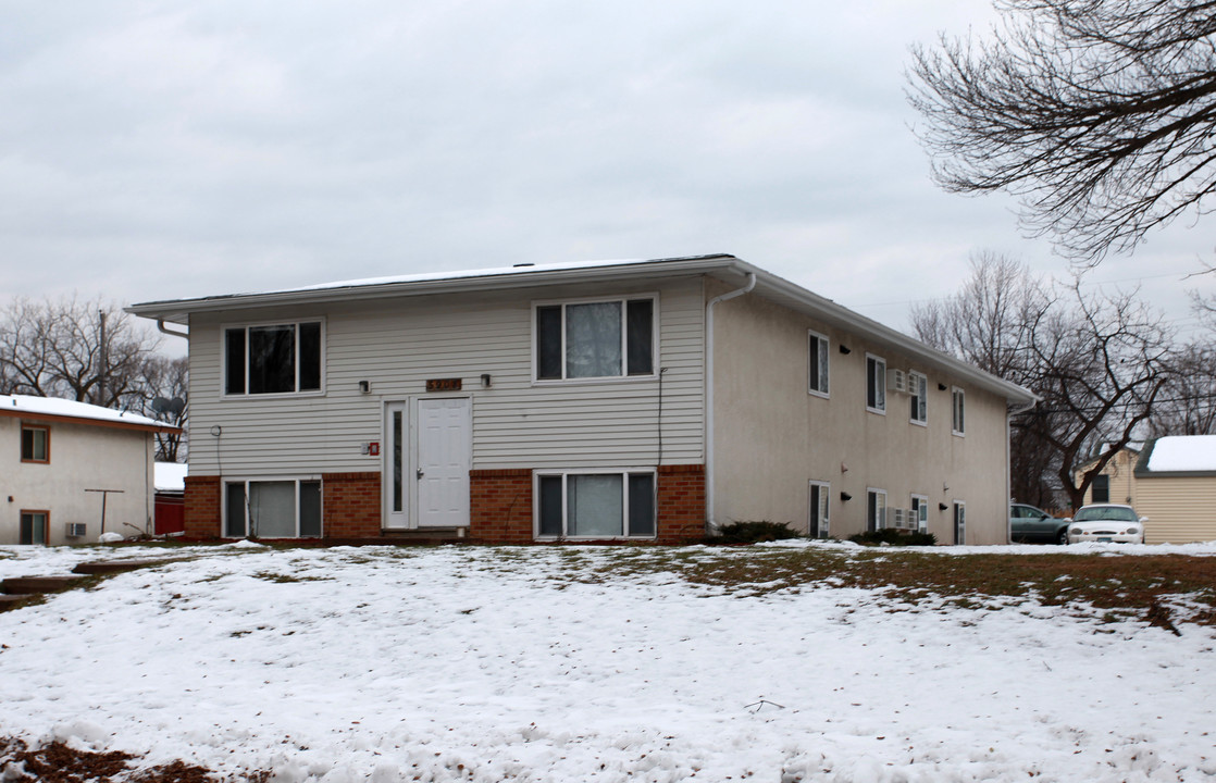 5908 2 1/2 St in Fridley, MN - Building Photo