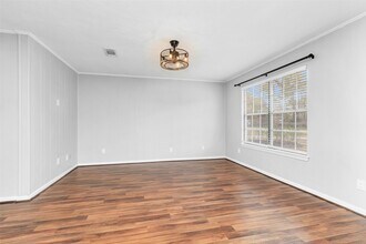 20984 White Oak Ln in Montgomery, TX - Building Photo - Building Photo