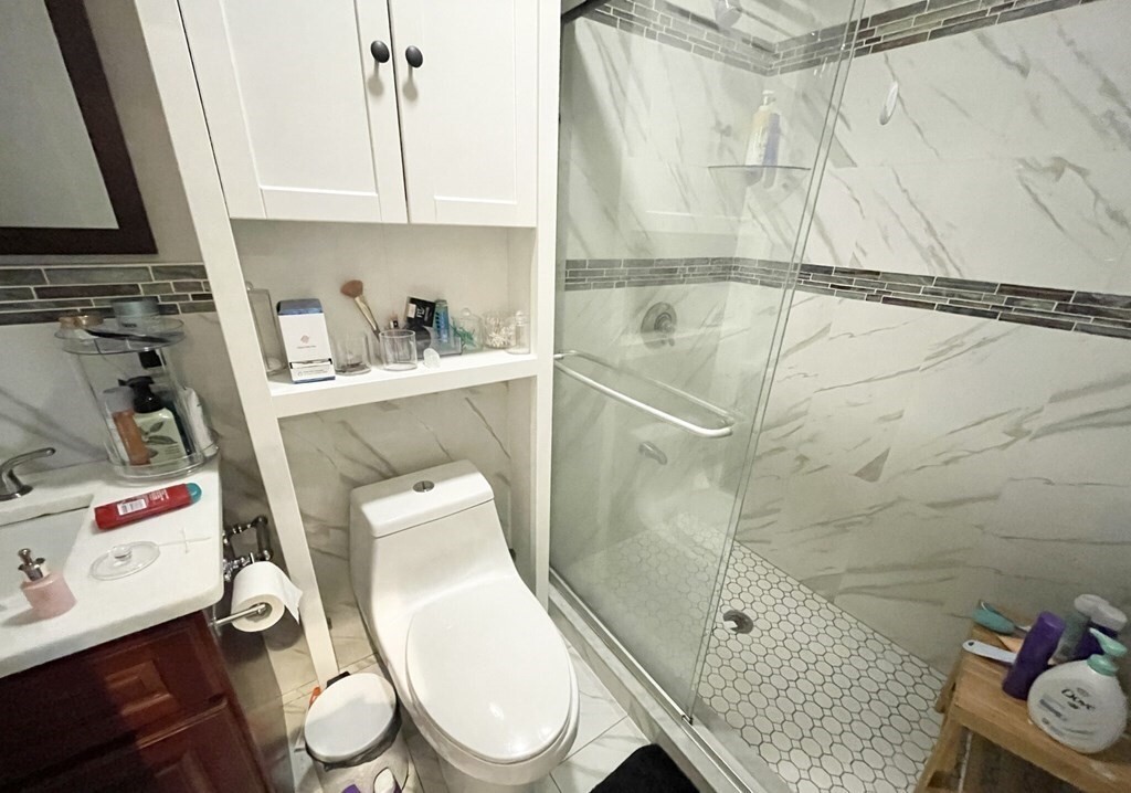 128 Buttonwood St in Boston, MA - Building Photo