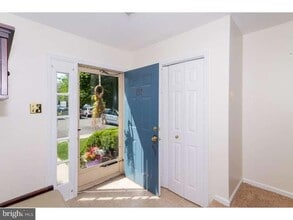 137 Discovery Ct in Norristown, PA - Building Photo - Building Photo