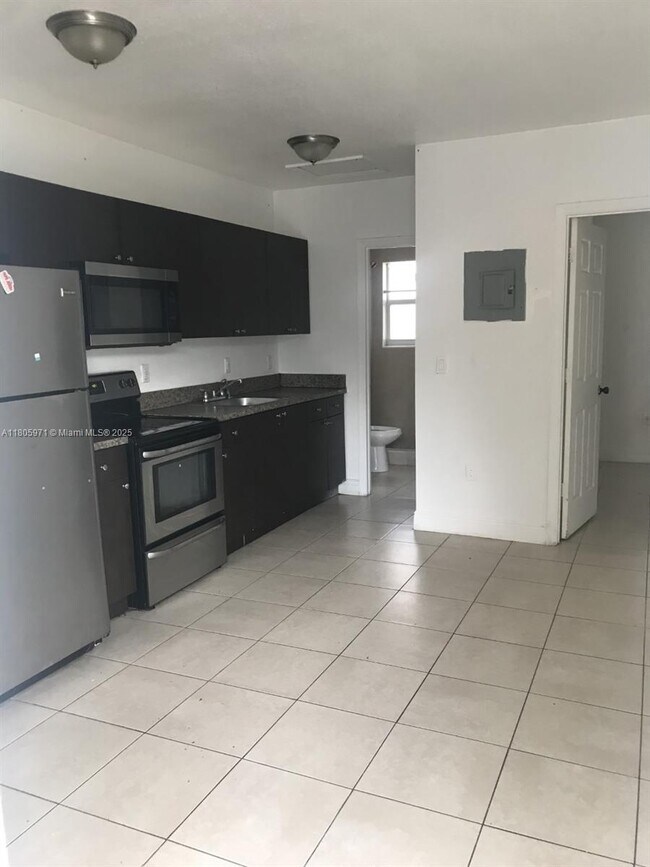 155 NE 59th St in Miami, FL - Building Photo - Building Photo