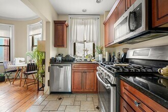 100 E Brookline St, Unit 2 in Boston, MA - Foto de edificio - Building Photo