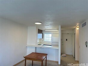 1909 Ala Wai Blvd in Honolulu, HI - Building Photo - Building Photo